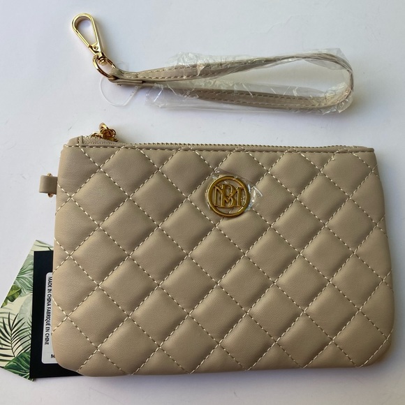 Studio Badgley Mischka Clutch With Quilt | Wallets | Vegan Leather - Picture 3 of 16